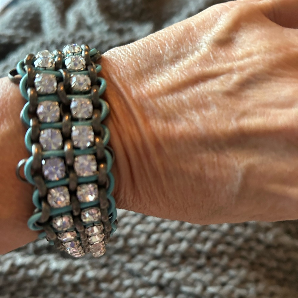 Elegant Crystal Bracelet with Turquoise Accents